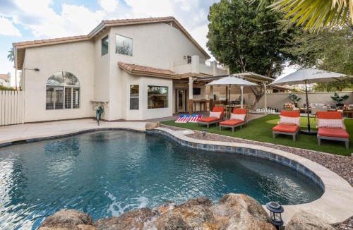 Val Vista Lakes House | Gilbert Beachcomber