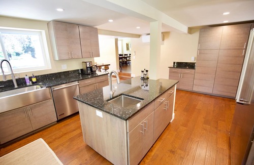 Kelseyville Resort | Glenbrook Lodge - Private Creekside Estate