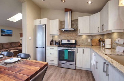 Port Renfrew House | Going Coastal ABC - Oceanfront - Pet Friendly