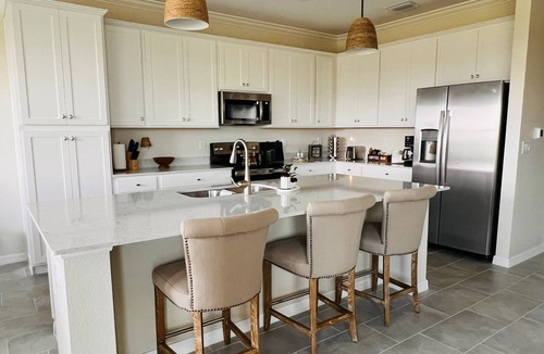 Lakewood Ranch Condo | Golf, Pools, Shops in highly Desired Lakewood National Golf Club