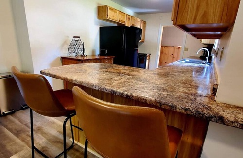 Greenville Junction House | Good Vibes Lodge - *Direct ATV Access*Pet Friendly*Walking Distance to Red Cross Beach