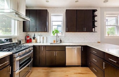Brightwood Park House | Gorgeous 3BR Colonial House with a Backyard Oasis