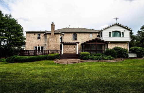Annandale House | Gorgeous Chateau/House on 1.5 acres - in Annandale Center/mins to Washington DC