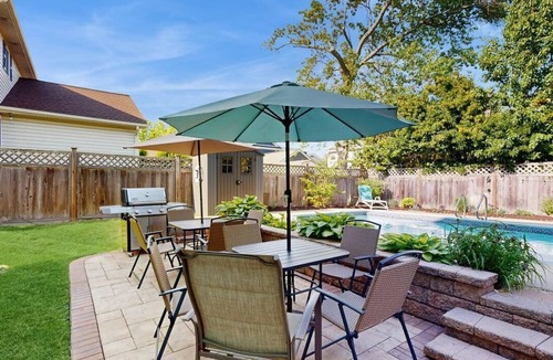 Country Club Estates House | Gorgeous home with private pool - dog-friendly - only three blocks to the beach