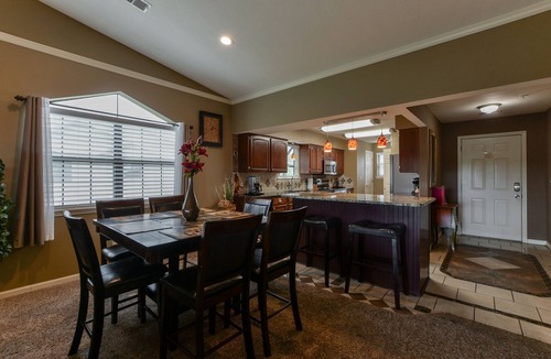 Branson Condo | Gorgeous Remodeled Luxury Condo-Heart of Branson-Affordable-Indoor Pool-Spacious