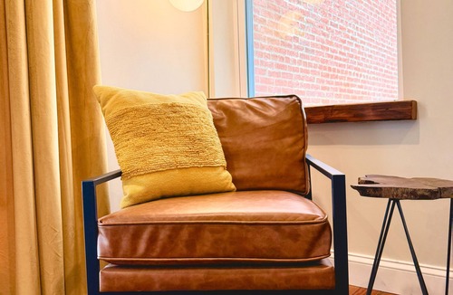 Downtown Baltimore Apartment | Gorgeous Studio Apt. In Historic Chapel w/Parking