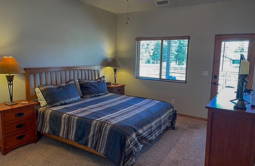 Williams House | Grand Canyon Cottage Near Railway Williams Golf Outdoor Fun Pet-Friendly