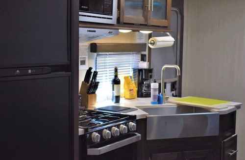 Williams Apartment | Grand Canyon RV Glamping Premium Suite #2 (Glamping Getaway)
