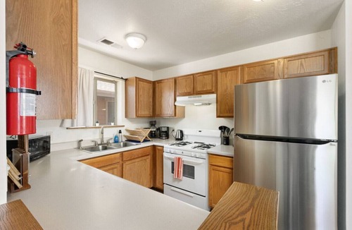 Williams Condo | Grand Canyon Value Basecamp with EV