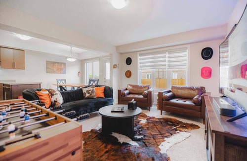 Thorold House | Grand Falls Estate | 6BR Luxury Retreat with Game