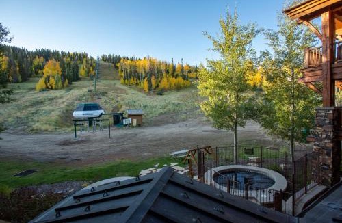Empire Pass Apartment | Grand Lodge - Five Bedroom #402 - Ski-in ski-out