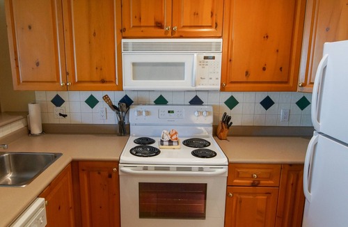Village North Apartment | Great Value Village Condo, Close to Everything, Hot Tub Access, Free Parking