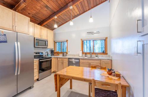 Mendocino House | Green Tree Cottage