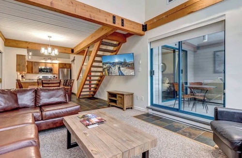 Upper Village Condo | Greystone Lodge 413 Ski-in/Out by Acer Vacations