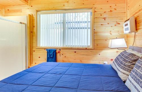 Show Low House | Grill, Fire Pit: Pet-Friendly Lakeside Cottage!