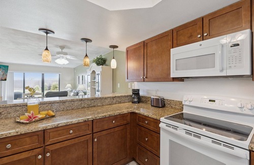 Avon By The Sea Condo | Ground-Floor Cocoa Beach Condo with Steps to the Heated Pool & Pier! ☀️