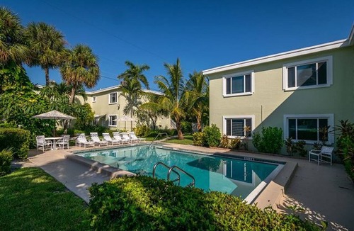 Ilexhurst Condo | Ground-level AMI Condo Near the Beach! Large heated pool!