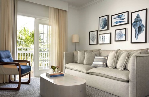 Key West Hotel | Group Friendly Stay | Outdoor Pool Access | Pets Welcome | Near Jackson Square