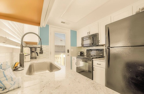 Myrtle Beach Cottage | Guest Cottage 77-G: 2 BR, 2 BA Cottage in Myrtle Beach, Sleeps 7