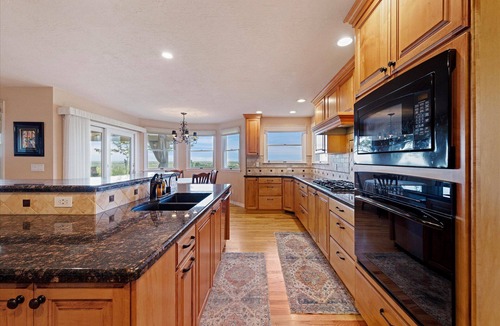 Quail Ridge House | #HabitueHomes - The Quail Ridge Overlook