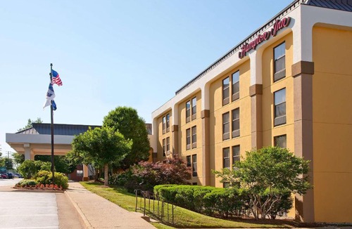 Baileys Crossroads Hotel | Hampton Inn Alexandria