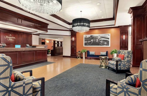 Potomac Falls Hotel | Hampton Inn Dulles/Cascades