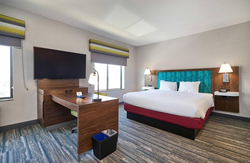Salinas Hotel | Hampton Inn & Suites Salinas