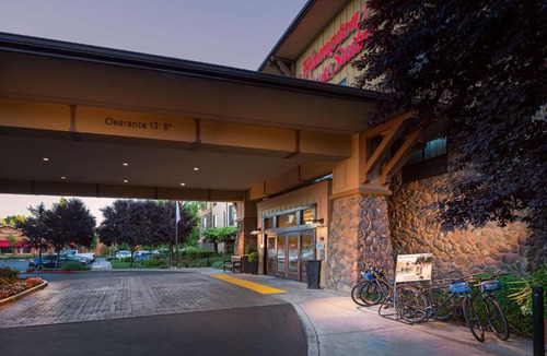Windsor Hotel | Hampton Inn & Suites Windsor-Sonoma Wine Country