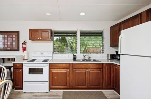 Hana House | Hana Bay View 3 BR/2 BA house sleeps 6 comfortably with 2 patios.
