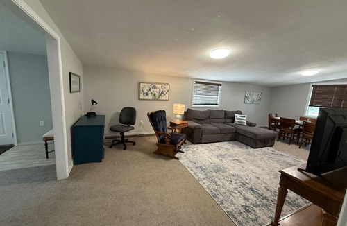 Southwest Ada County Alliance House | Happy Hazel-King Suite Game Room Fire Pit Pet Friendly Spacious Yard Boise
