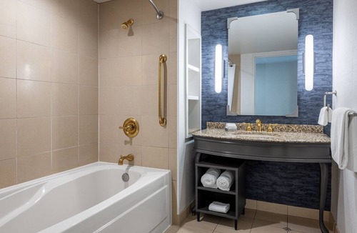 Metropolis Hotel | Harrah's Metropolis Hotel & Casino - A Caesars Rewards Destination