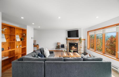 Mont-Tremblant House | Hauts-Bois Ski InOut 2brs w Pool Access 197-4