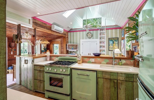 Key West Historic District Cottage | Havana Lane: An updated classic conch cottage with still a rustic edge!