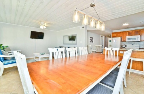 Cherry Grove Beach House | Hazels Child Oceanfront Large Beach House