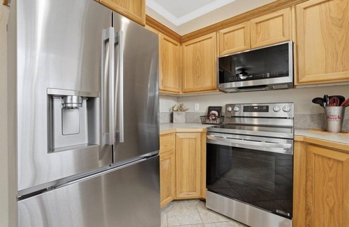 Sunset House | Heart of North End|Parking|300Mbps|Smart TV|W/D