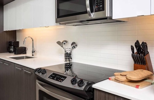 Reston Apartment | Heart of Reston Town Center | Fully Furnished | nr IAD