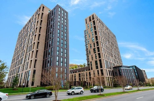 Reston Apartment | Heart of Reston Town Center | Fully Furnished | nr IAD