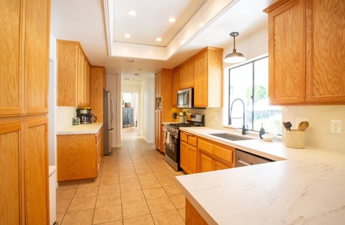 Los Alamos House | Heated pool, arcade, walk to tasting rooms