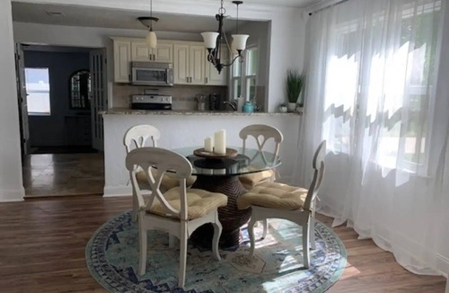 Arlington Park House | Heated pool home 5 min to downtown sleeps up to 8. Pet friendly!