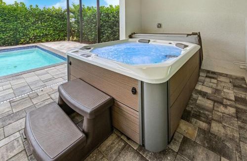 Pelican House | Heated Pool, Hot Tub, Outdoor Oasis - Villa Salt Life - Roelens