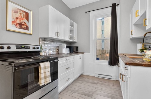 Moncton House | Heritage House Downtown Moncton