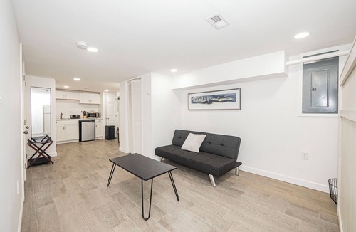 Anacostia House | Hidden & Cozy Gem 3 Bedroom Home Near Downtown DC!