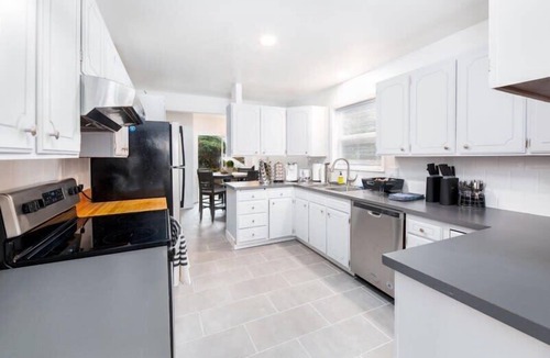 Mercer Island House | Hidden paradise with Astonishing Lake view on MI