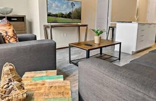 Bluemont Apartment | High Line | Ballston | Luxury Living | Location