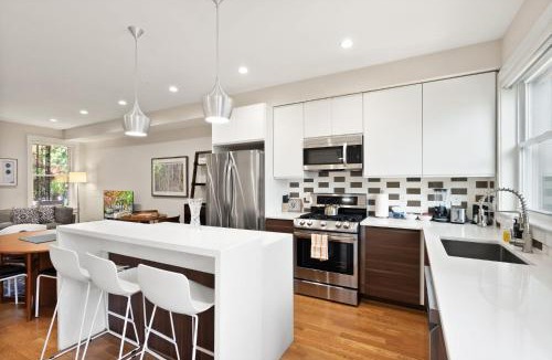 Northeast House | Hill East 3-BR Home Near Lincoln Park