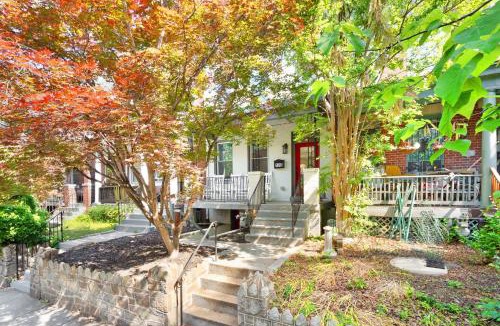 Northeast House | Hill East 3-BR Home Near Lincoln Park