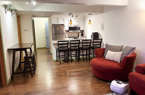 Notch Estates Condo | Hilltop WALK-IN Condo with Massage Chair Close to SDC