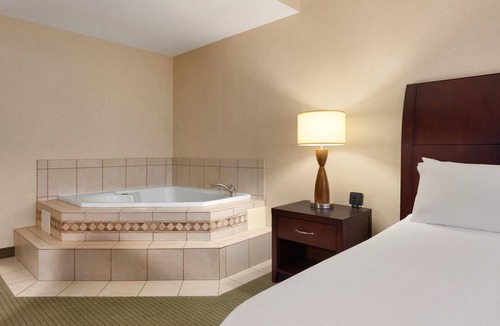 Ashburn Hotel | Hilton Garden Inn Dulles North