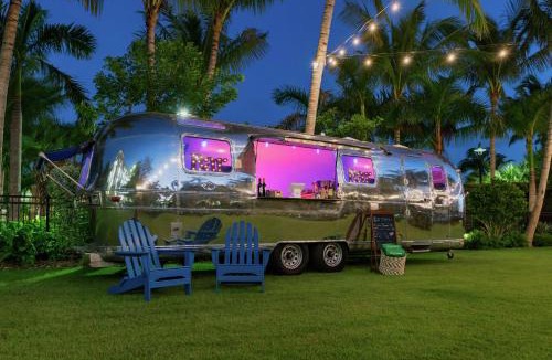 New Town Hotel | Hilton Garden Inn Key West/The Keys Collection