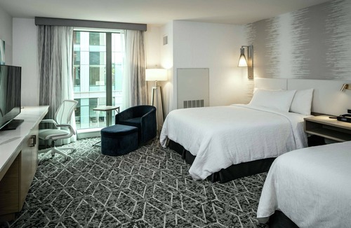 Northwest Bellevue Hotel | Hilton Garden Inn Seattle Bellevue Downtown, WA